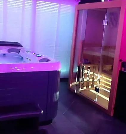 Avec Toi La Glamour Bed & Breakfast 4*